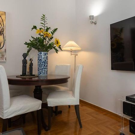 Appartement Chic N Central Apt In Kolonaki à Athènes Extérieur photo
