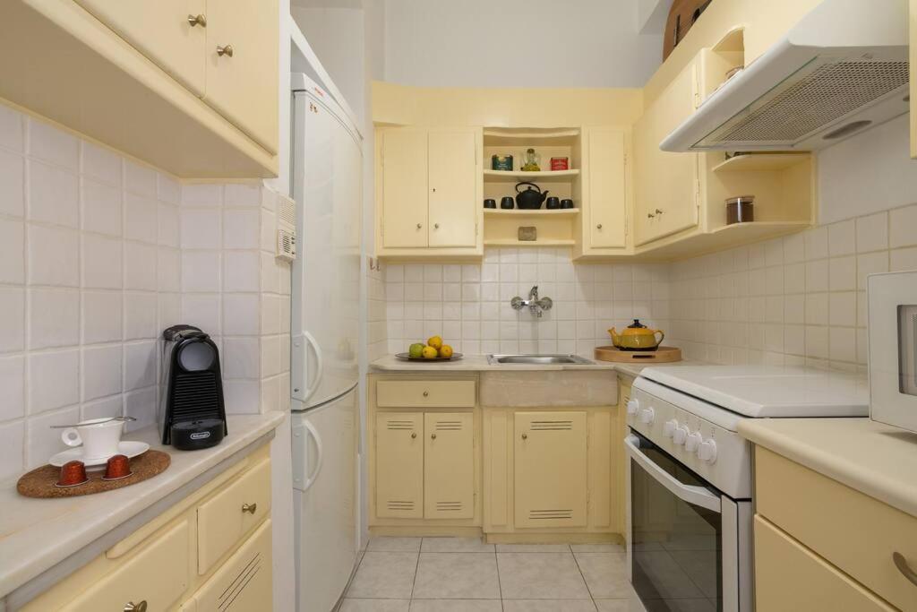 Appartement Chic N Central Apt In Kolonaki à Athènes Extérieur photo